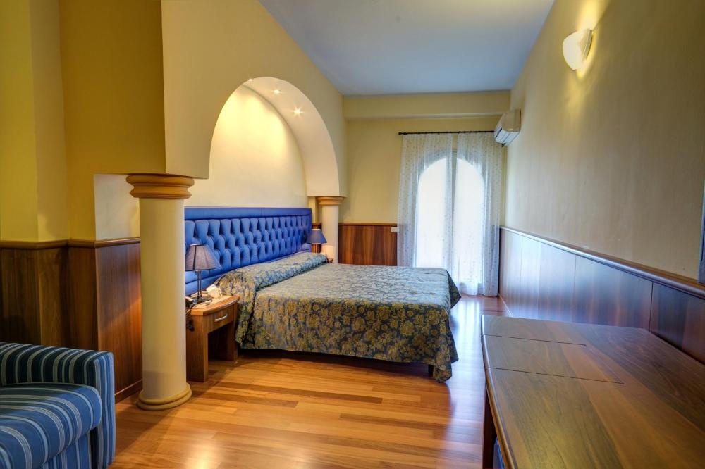 Room image 2